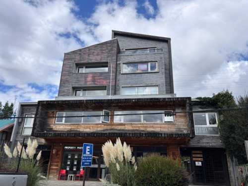 Arriendo Oficina N�41 en Edificio Alta Terra, en pleno centro de Puc�n