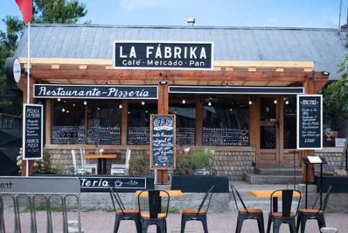 Venta Derecho a Llave Restaurant Cafetería, ¡Gran Oportunidad en Pleno Centro de Pucón!